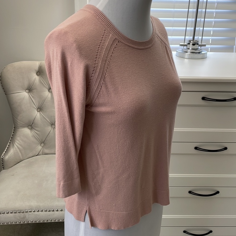 Philosophy Pink 3/4 sleeve sweater top. Size M